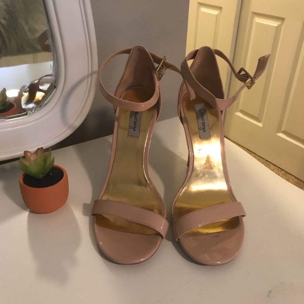 Nude ankle strap heel